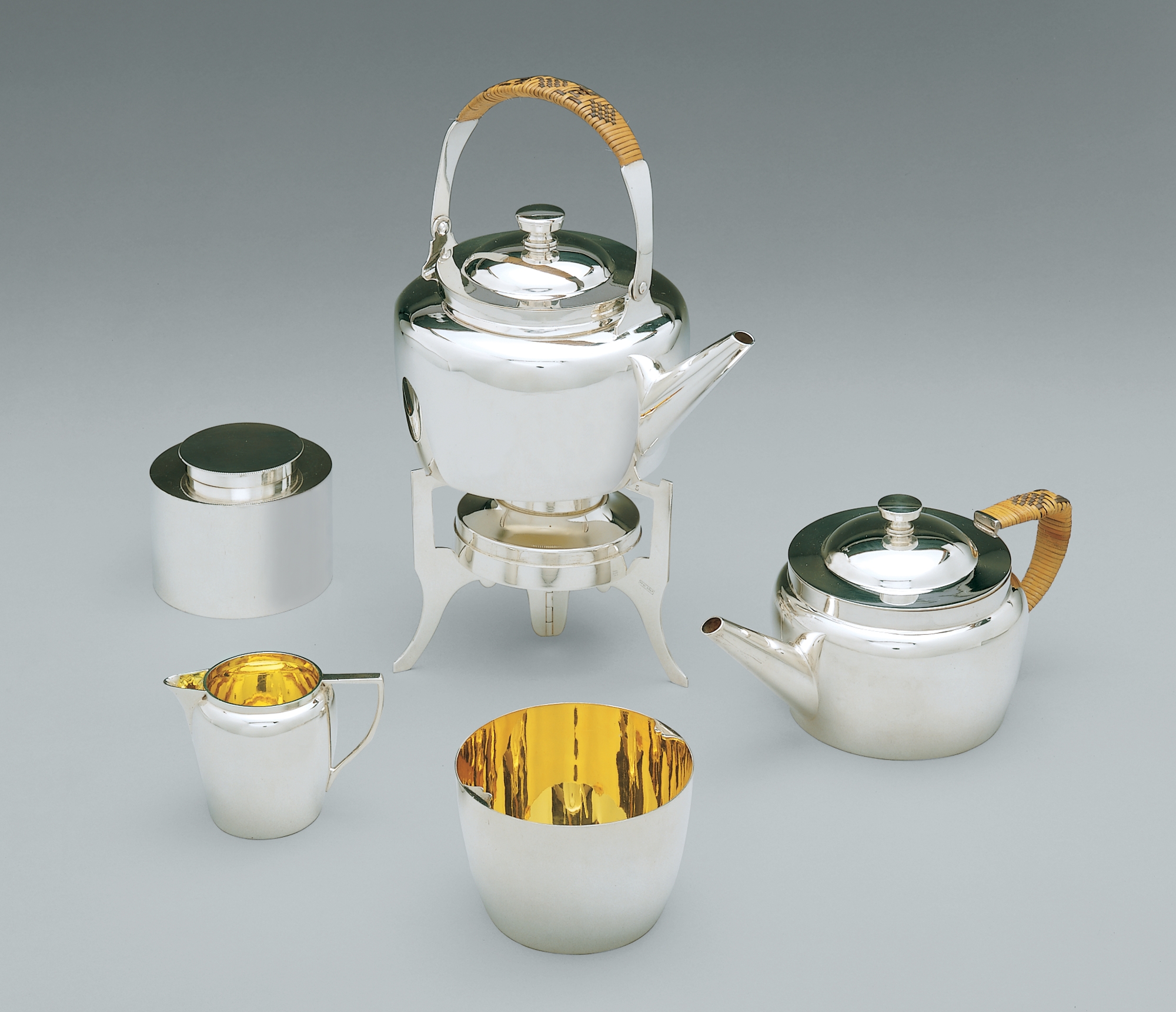 Traveling tea set